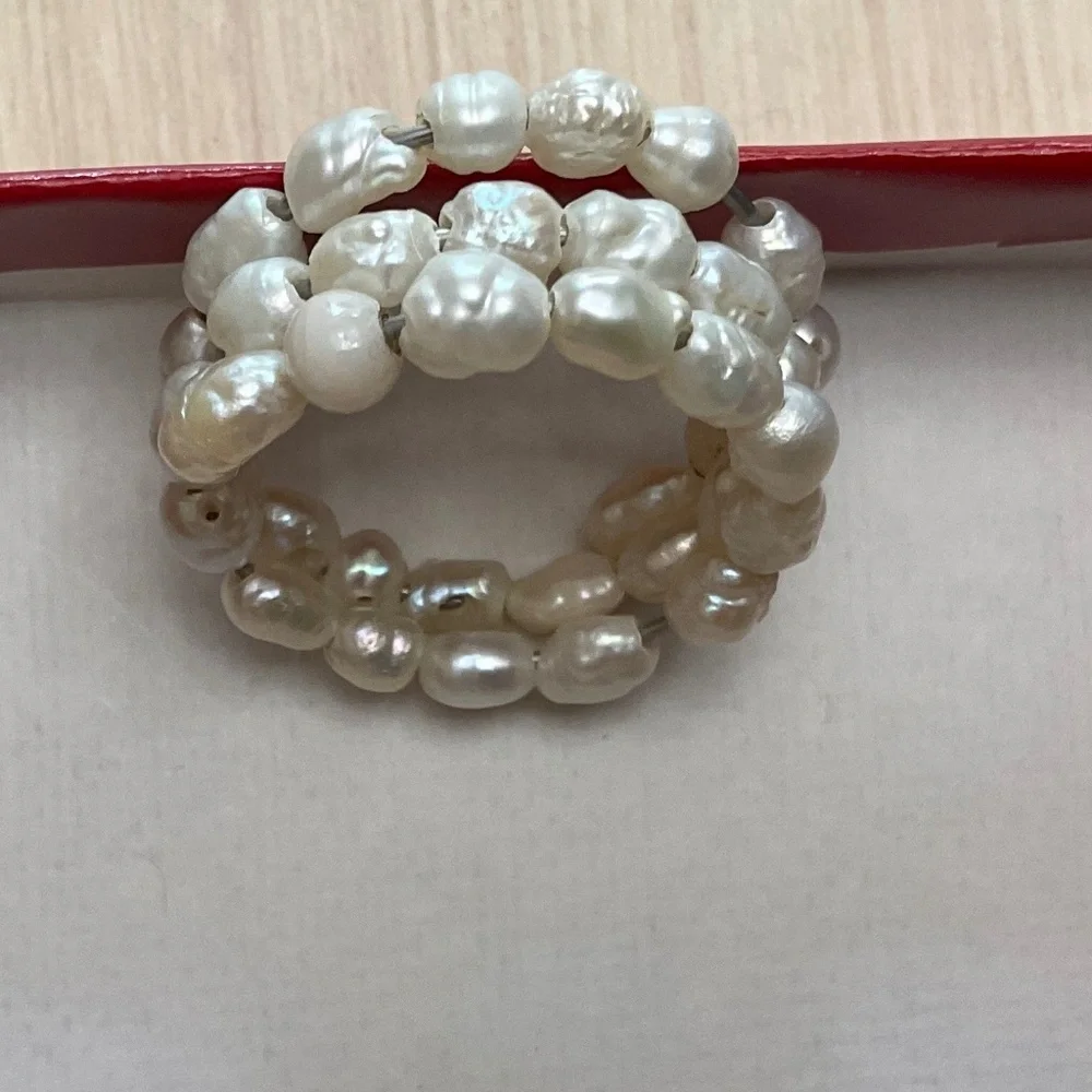 Avon Freshwater Pearl Twisted Bracelet & Ring Set Gold Colored Beads Signed Avon - Picture 4 of 8